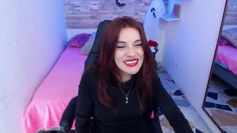 Kendall  online show from October 21, 7:50 pm