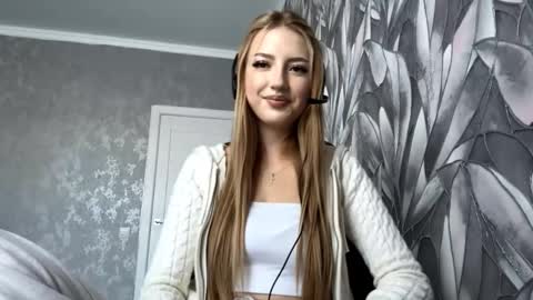 Snapshot of kendastuckmeyer chatting on October 7, 11:28 am Betty online show from October 7, 11:28 am