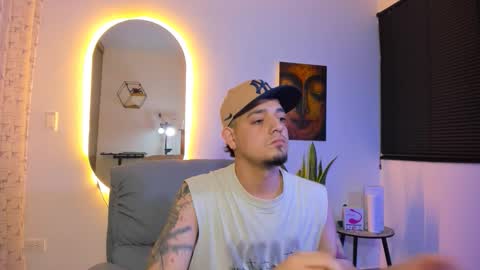 kendel_dimitri online show from February 12, 6:17 am