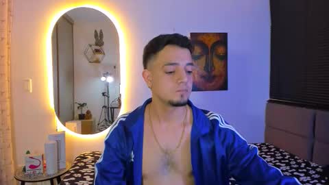 kendel_dimitri online show from March 22, 4:49 am