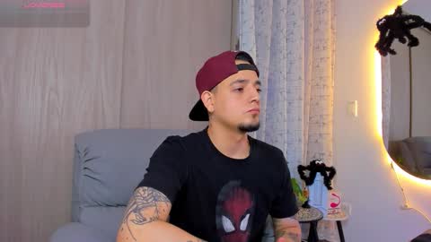 Snapshot of kendel_dimitri chatting on October 13, 4:03 am kendel_dimitri online show from October 13, 4:03 am