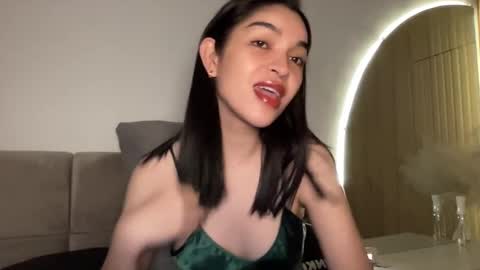 kendoll110 online show from December 19, 1:39 am