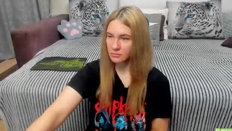 Kendra online show from November 27, 2:08 am