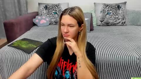 Kendra online show from November 9, 11:51 pm