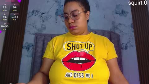 Snapshot of kendrabigass chatting on September 24, 5:19 pm Mamasita online show from September 24, 5:19 pm
