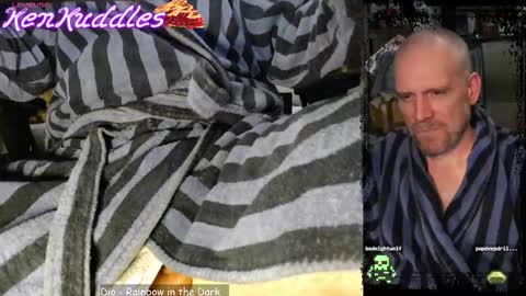 Ken Kuddles online show from November 2, 3:06 am