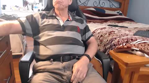 Snapshot of kent_ham chatting on September 25, 8:27 pm kent_ham online show from September 25, 8:27 pm