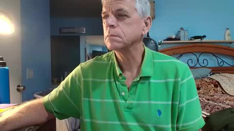 Snapshot of kent_ham chatting on October 17, 7:40 pm kent_ham online show from October 17, 7:40 pm
