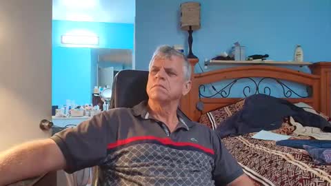 Snapshot of kent_ham chatting on October 16, 7:13 pm kent_ham online show from October 16, 7:13 pm
