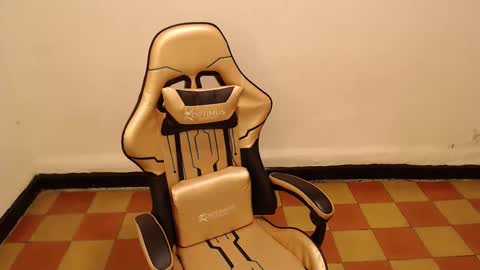 DANIELA online show from October 9, 12:10 pm