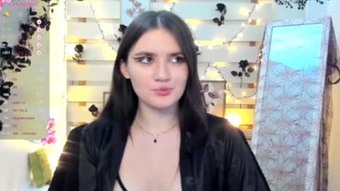 Snapshot of ketrin_pirsss chatting on October 23, 9:26 pm Ketrin online show from October 23, 9:26 pm