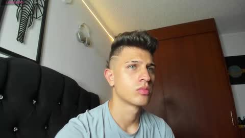 Kevin Ahs online show from December 3, 10:54 pm