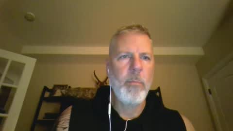 kevin_edges online show from September 18, 10:41 am