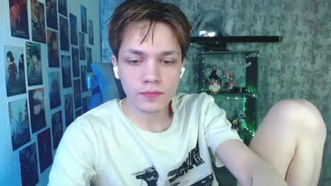 Kevin online show from April 1, 5:19 am