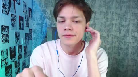 Snapshot of kevin_joestar chatting on October 21, 5:01 am Kevin online show from October 21, 5:01 am