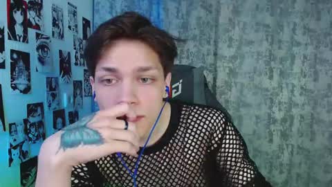 Snapshot of kevin_joestar chatting on October 10, 5:13 am Kevin online show from October 10, 5:13 am