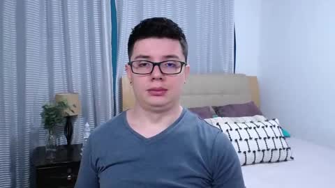 Kevin online show from April 4, 8:38 pm