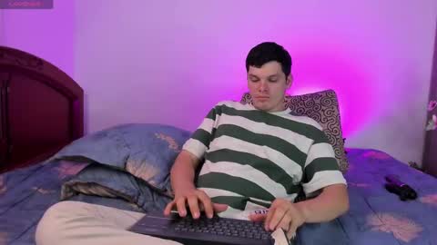 kevin and ottis online show from April 18, 2:57 am