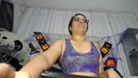 keyra_miller online show from October 19, 2:16 am