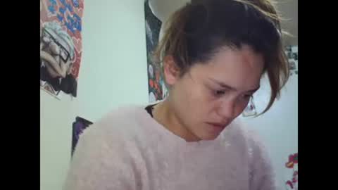 kha hot online show from February 5, 8:25 pm