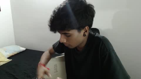 khevinlopezonig online show from February 13, 2:34 am