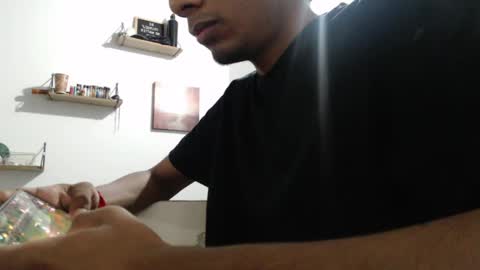 khevinlopezonig online show from February 16, 1:36 am