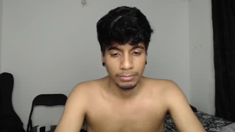 khevinlopezonig online show from October 26, 11:59 pm