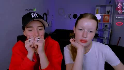 khloebeauty online show from October 9, 7:41 pm