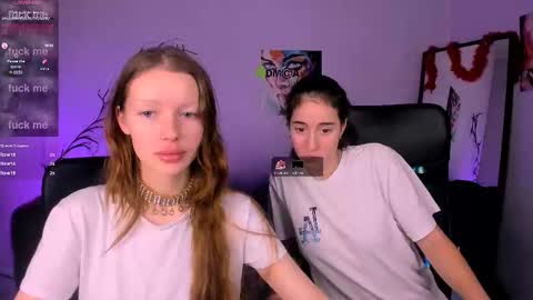 khloebeauty online show from November 30, 8:38 pm