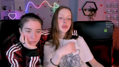 khloebeauty online show from April 10, 7:29 pm