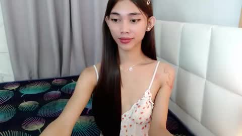 khloe online show from March 4, 2:14 pm