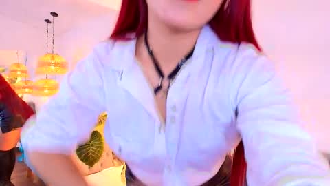 khloejohnson online show from September 30, 8:08 pm