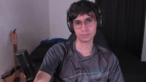 khozler_ online show from September 13, 2:30 pm