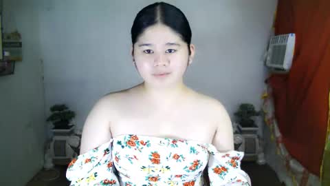 Snapshot of kianna_schmitz chatting on September 20, 5:54 am Your SweetGirl Ts online show from September 20, 5:54 am