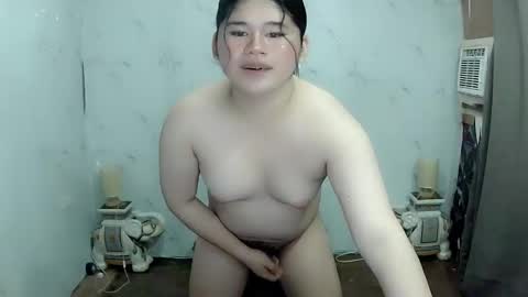 Snapshot of kianna_schmitz chatting on February 15, 2:26 am Your SweetGirl Ts online show from February 15, 2:26 am