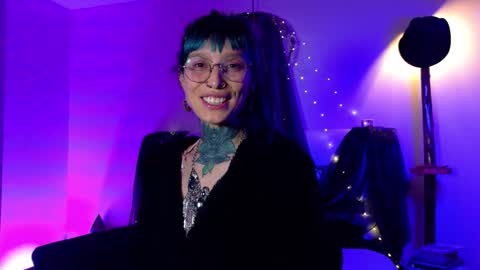 Snapshot of kiannamills chatting on October 6, 1:23 am Kianna online show from October 6, 1:23 am