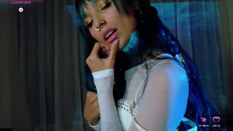 Snapshot of kiannamills chatting on November 1, 12:55 am Kianna online show from November 1, 12:55 am