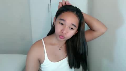 Snapshot of kiara_bedisa143 chatting on October 16, 6:29 pm i love bella online show from October 16, 6:29 pm