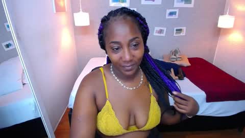 Snapshot of kiara_evanss chatting on March 3, 8:43 pm Kiara online show from March 3, 8:43 pm