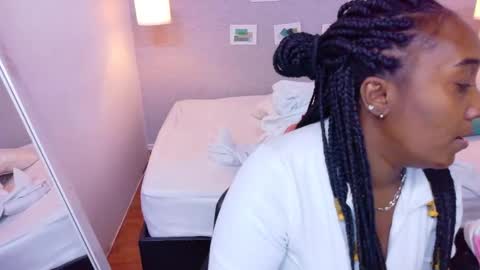 Snapshot of kiara_evanss chatting on September 24, 3:13 am Kiara online show from September 24, 3:13 am