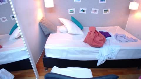 Snapshot of kiara_evanss chatting on February 26, 8:15 pm Kiara online show from February 26, 8:15 pm