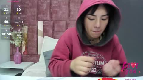 KIARA FOX online show from March 5, 9:24 pm