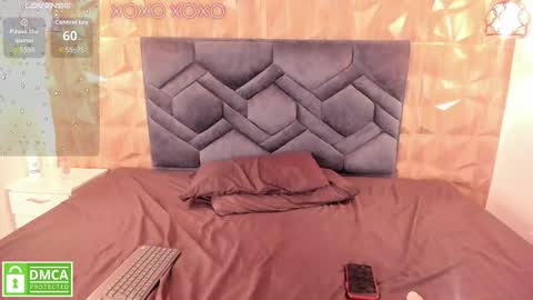 kiara_velvet__ online show from January 11, 8:04 pm