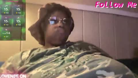 KiaraSugars online show from March 26, 3:45 am