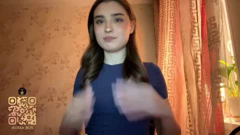 Ola my name is Lissa  Lets hit 10 Thumbs Up together   online show from February 10, 5:38 pm