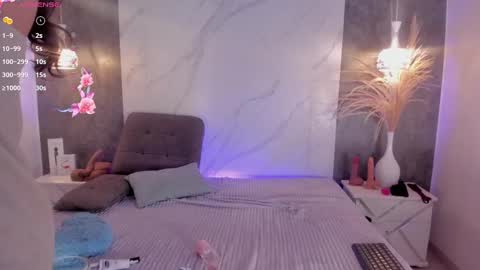 Kim Thompson online show from September 18, 2:32 pm