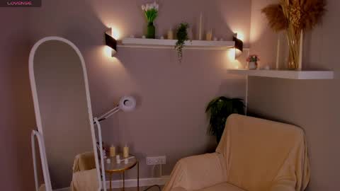 KiittieX online show from March 30, 7:19 am