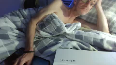 kiki3366 online show from February 6, 7:12 am