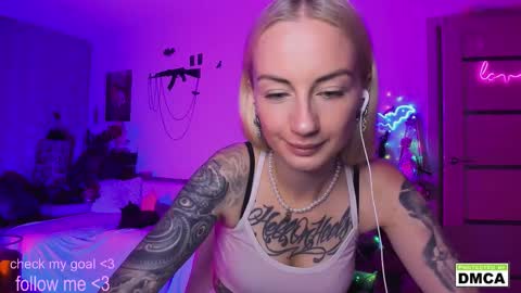 Kiki online show from September 19, 7:06 pm