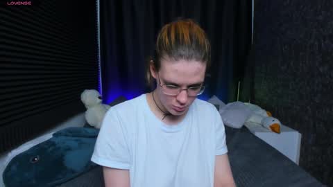 Kiki online show from February 13, 2:31 pm